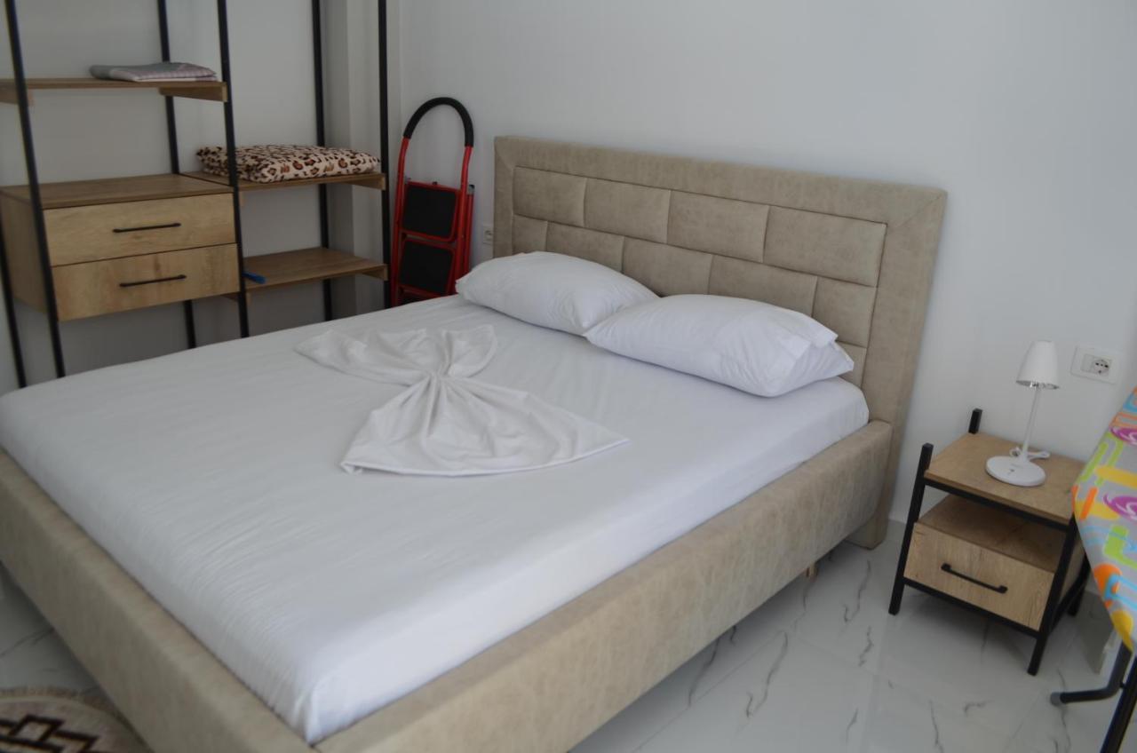 Akil Apartments Sarandë 外观 照片