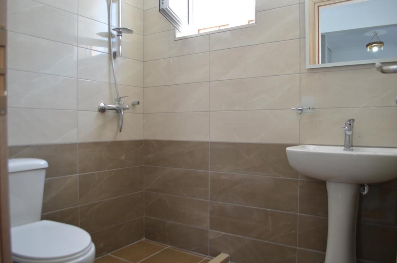 Akil Apartments Sarandë 外观 照片