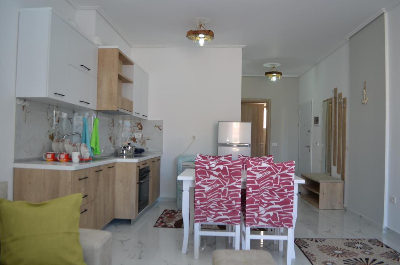 Akil Apartments Sarandë 外观 照片