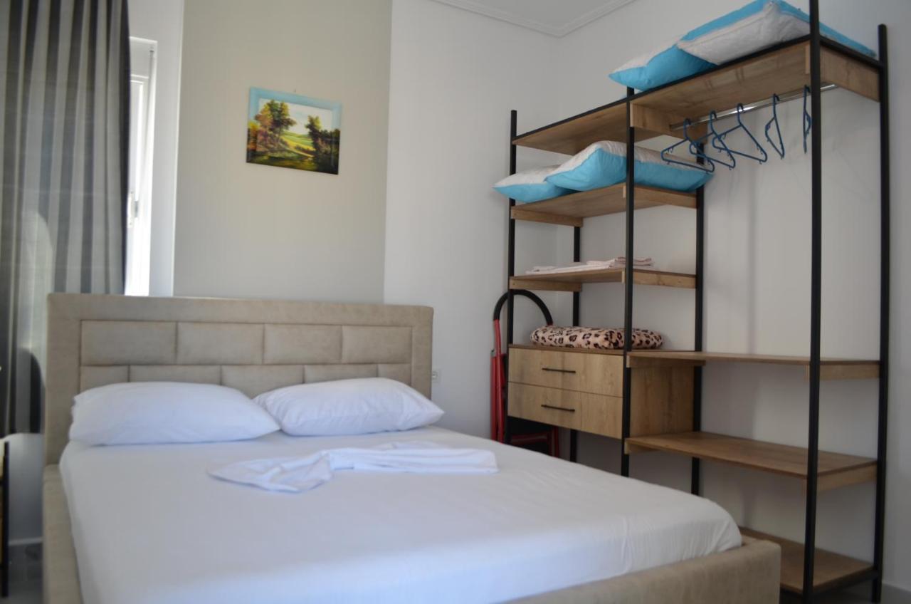 Akil Apartments Sarandë 外观 照片