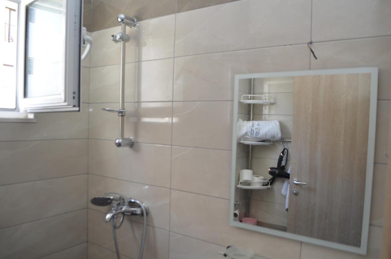 Akil Apartments Sarandë 外观 照片